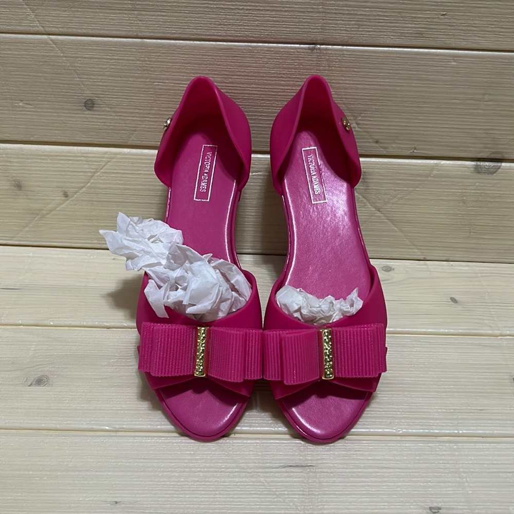 Women’s open toe shoes Victoria adames NWT